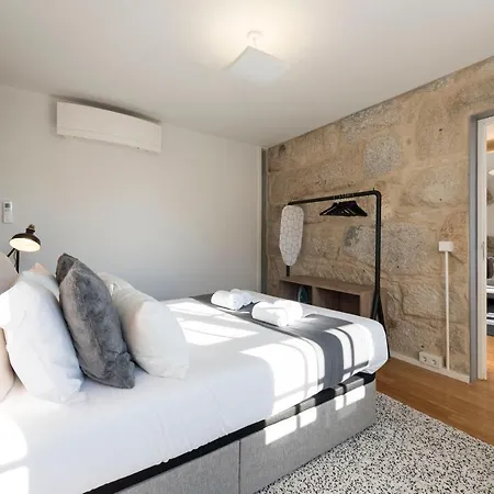 Lovelystay - Sao Domingos Apartment