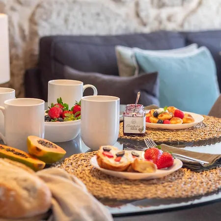 Lovelystay - Sao Domingos Apartment *