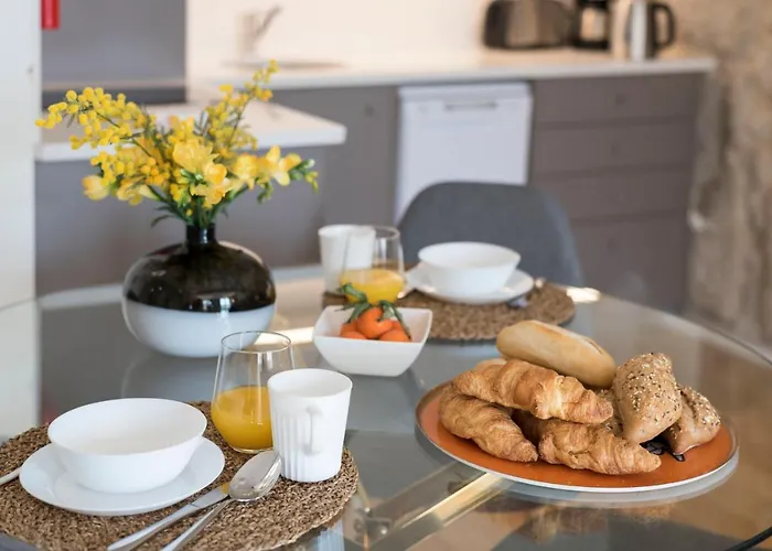 Lovelystay - Sao Domingos Lägenhet